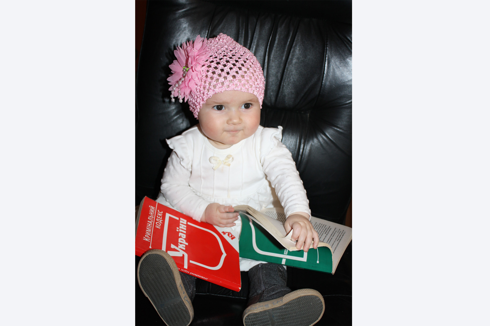 Аринка Возняк, 7 месяцев. Готовиться дать квалифицированную консультацию в офисе у мамы Возняк Али Гюндузовны фото №1