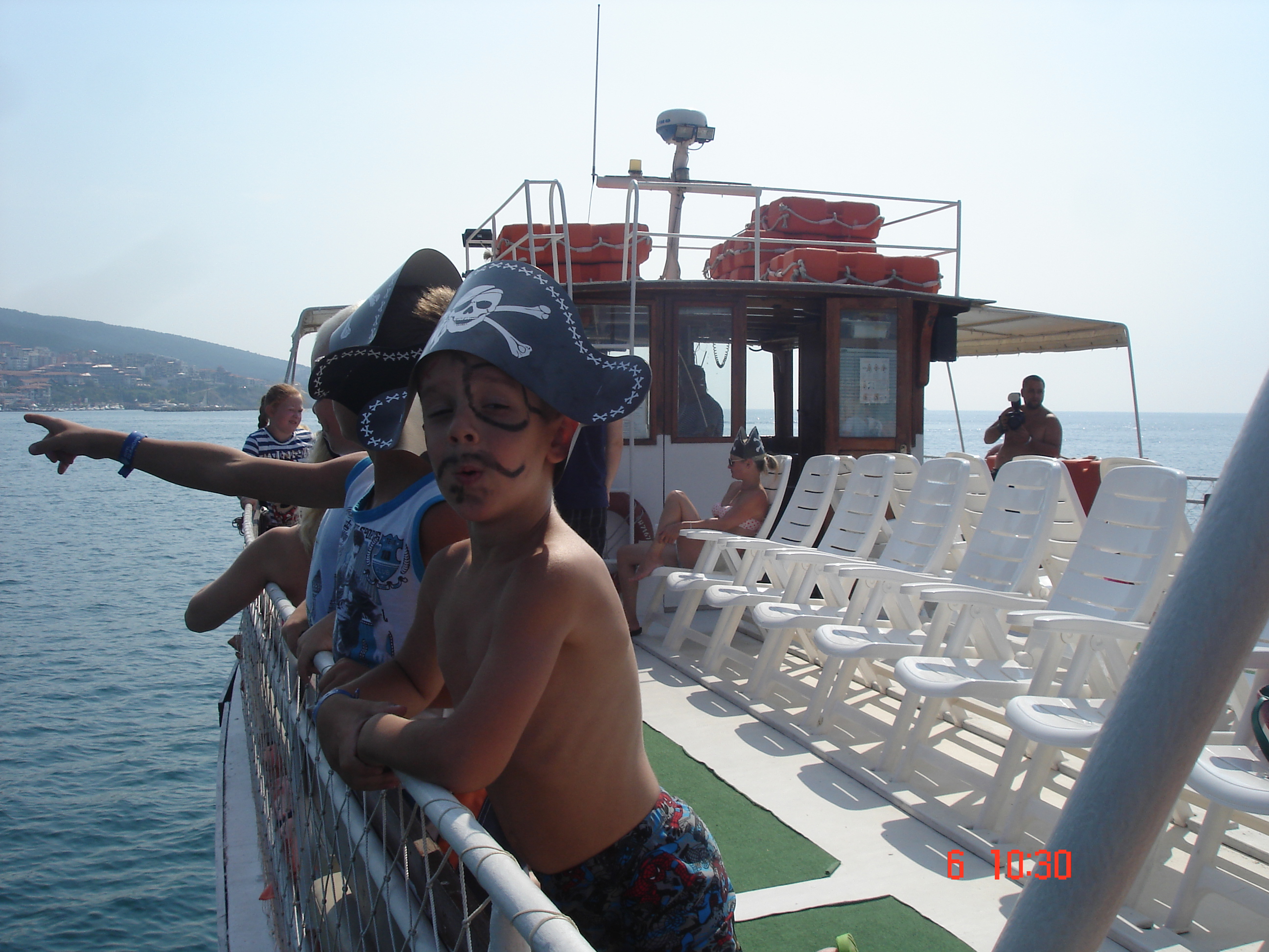 Задумчивый пират