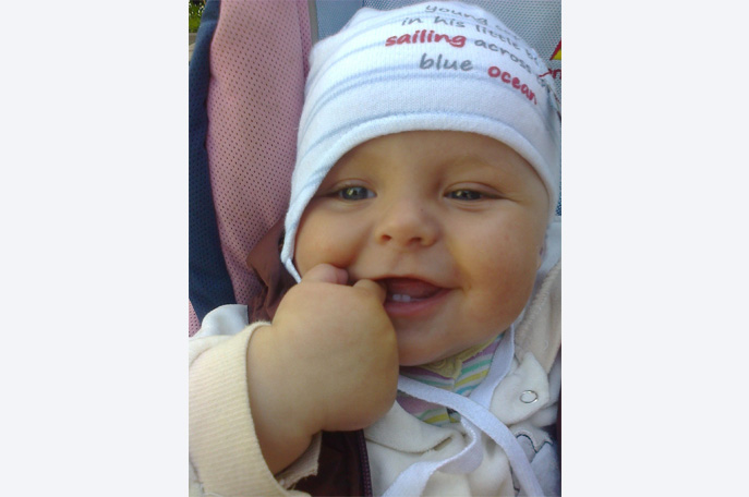 Палец в рот не ложи... (весь в папу)